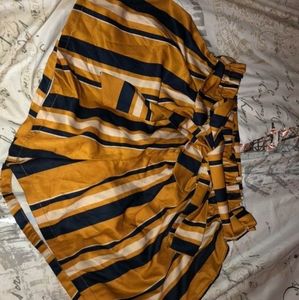 Paperbag waist belted shorts